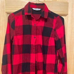 The classic buffalo plaid button up shirt